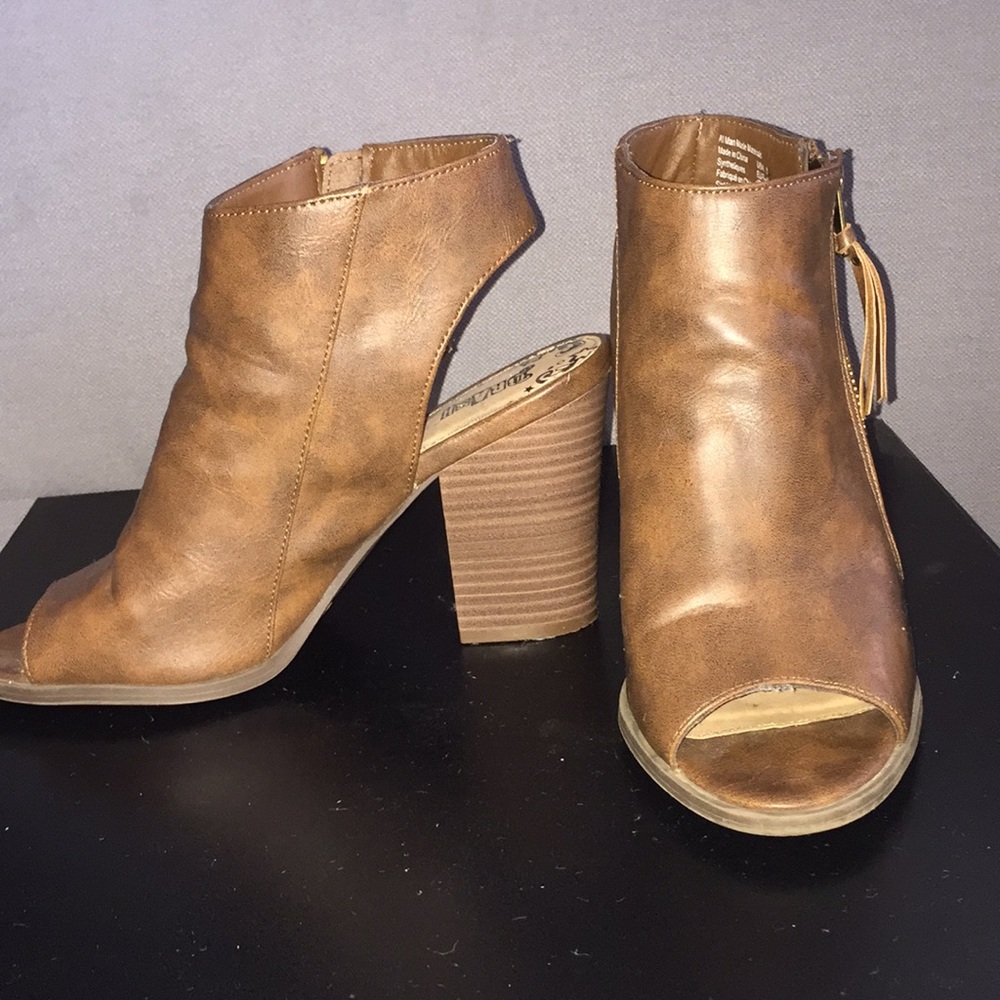 Chunky heel open toe booties